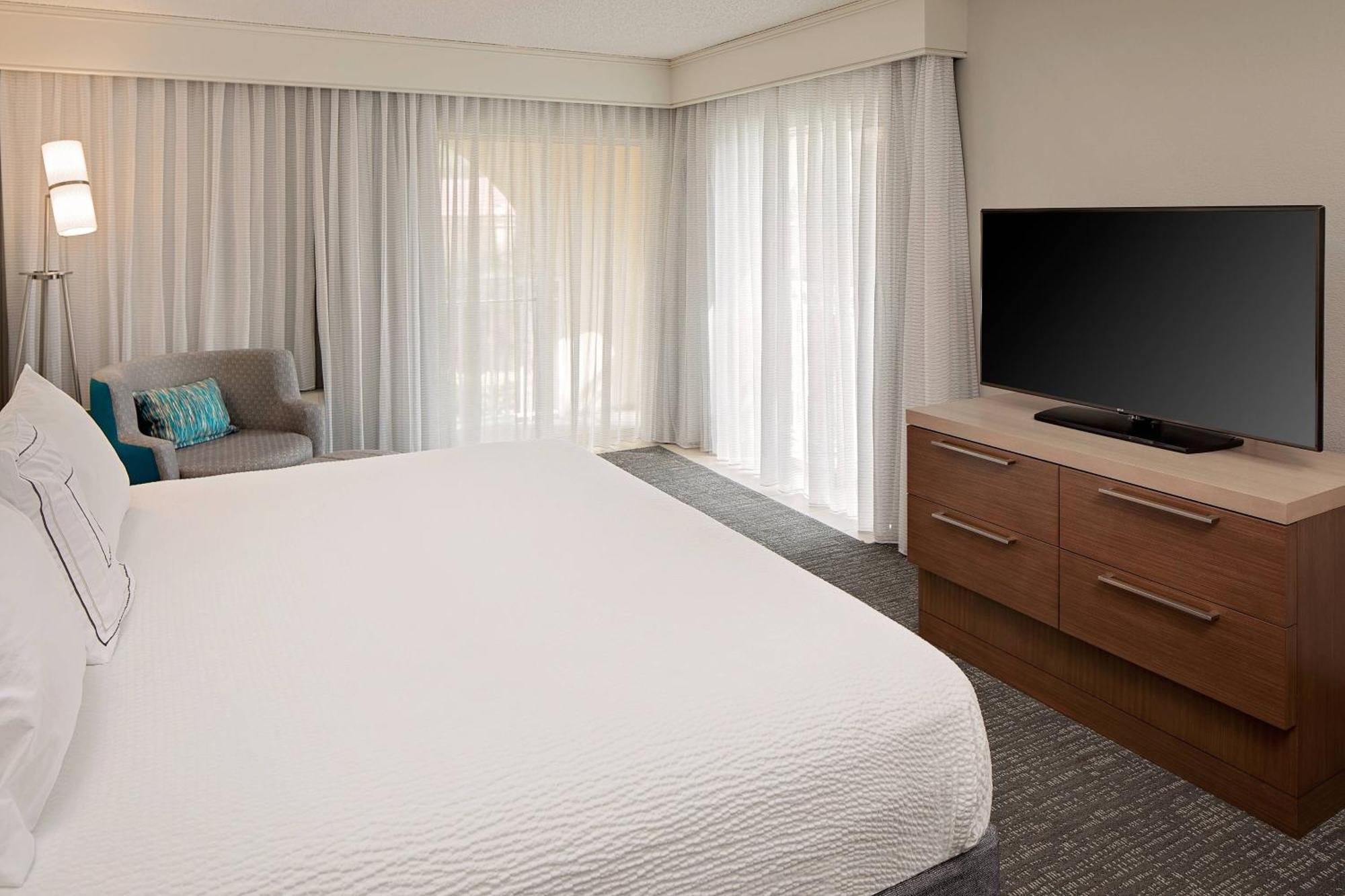 Courtyard By Marriott Fort Lauderdale North/Cypress Creek Dış mekan fotoğraf